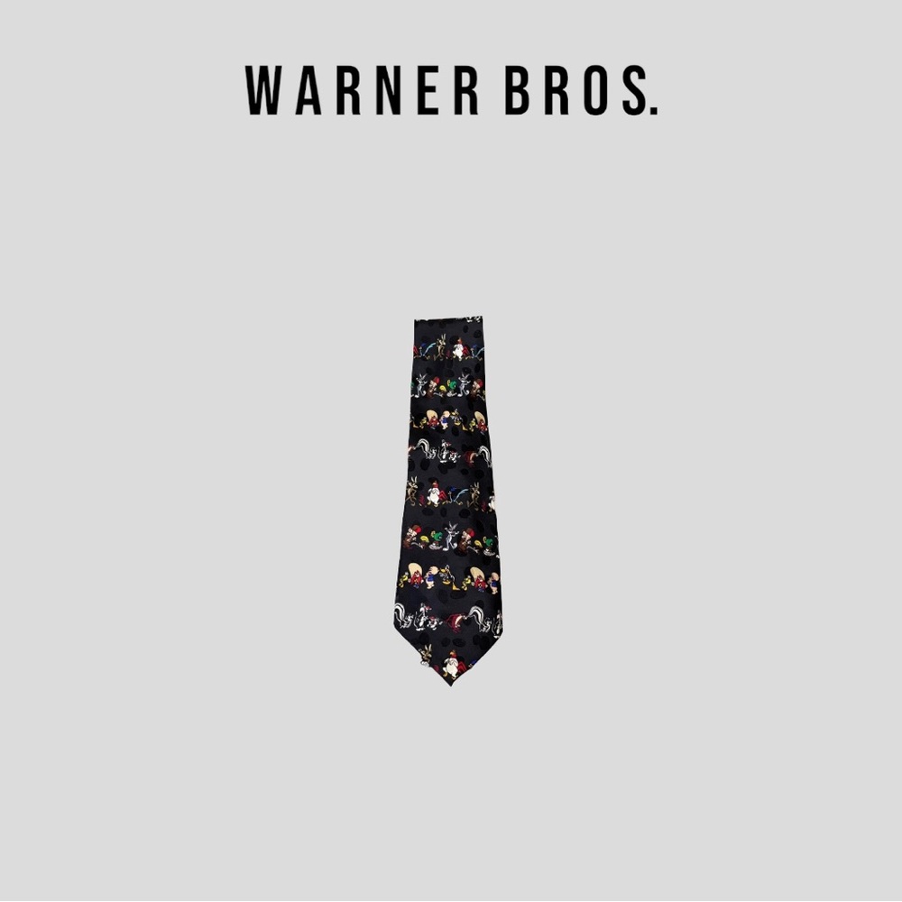 Silk tie Warner Brothers necktie Looney Tunes “Novelty” Vintage tie 90’s